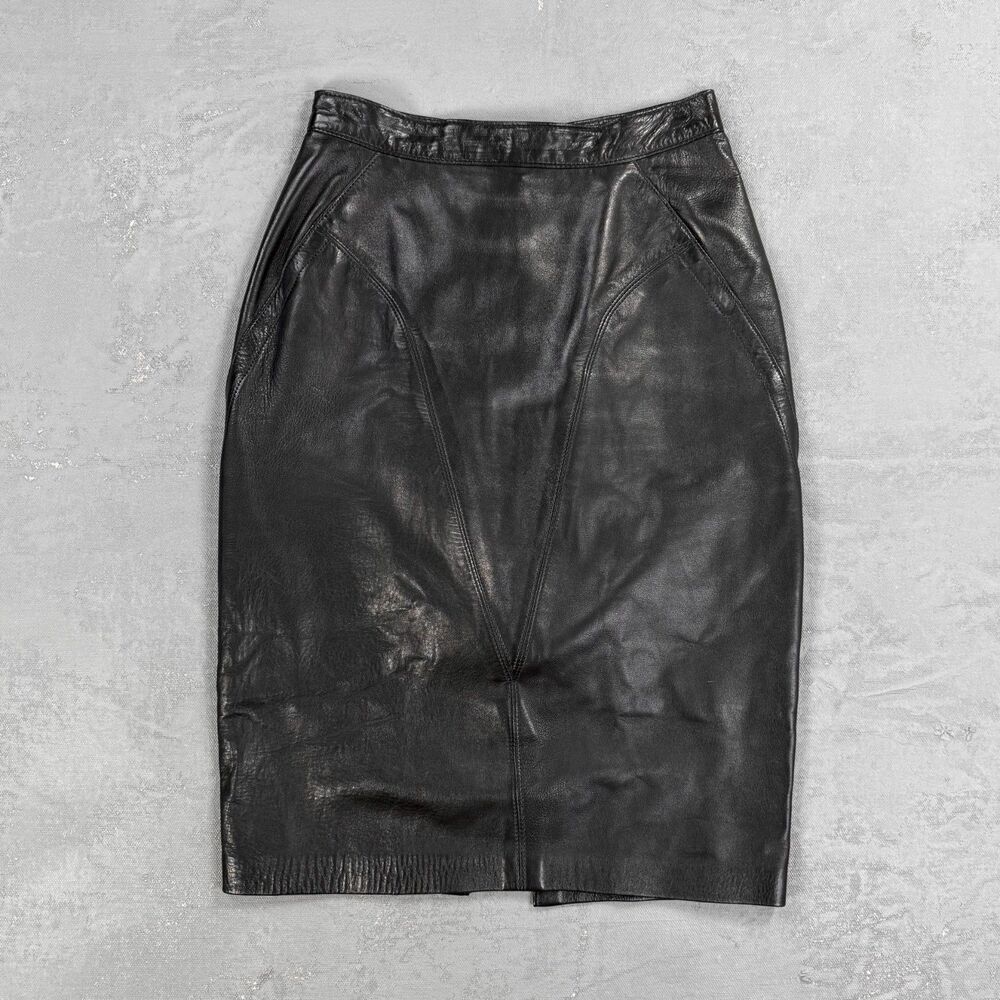 Vintage 80s-90s Ann Taylor Black Leather Knee Length Skirt  Sz. 6, 25"